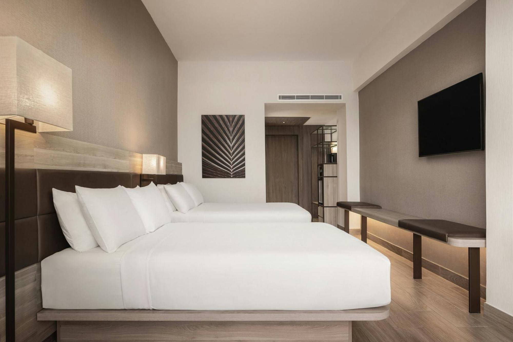 Ac Hotel By Marriott ปุนตากานา ภายนอก รูปภาพ